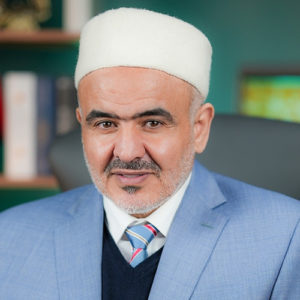 في ليلــةٍ هادئــة عند جانــب الطــور…توقَّف موسى عليه السلام عند شجــرة